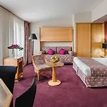 Le Patio Bastille Hotel