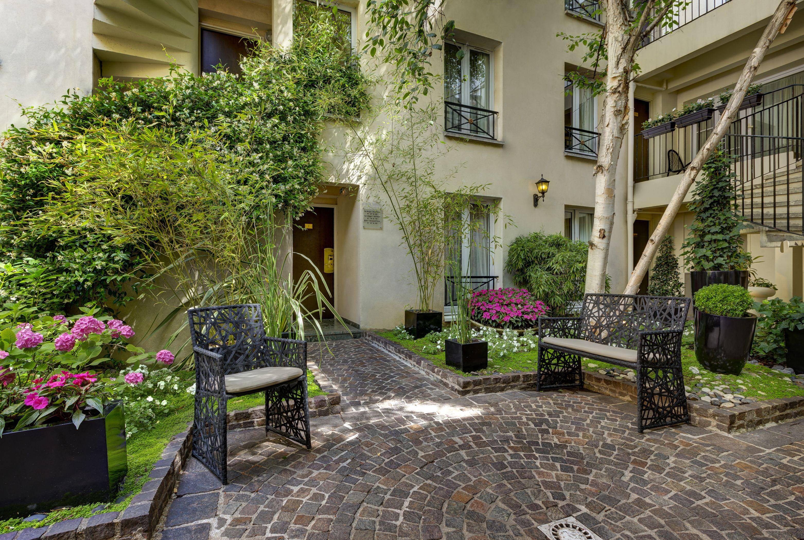 Le Patio Bastille 3*