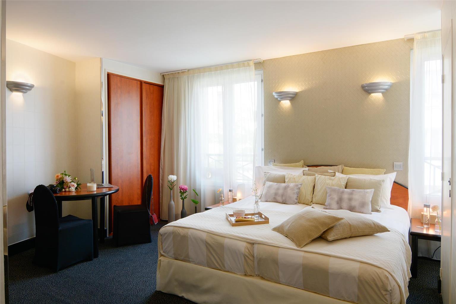 Le Patio Bastille Hotel 3*